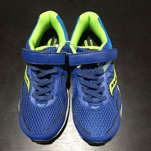 Saucony Sneakers Cohesion 10 Boys Size 2M BNWOB